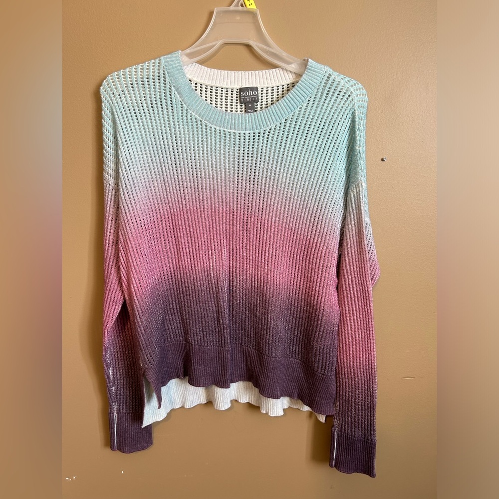 Soho NYC Street, Ombré Sweater
